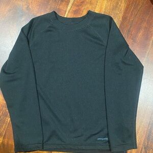 Boys Patagonia Midweight Capilene Baselayer Top Size Small